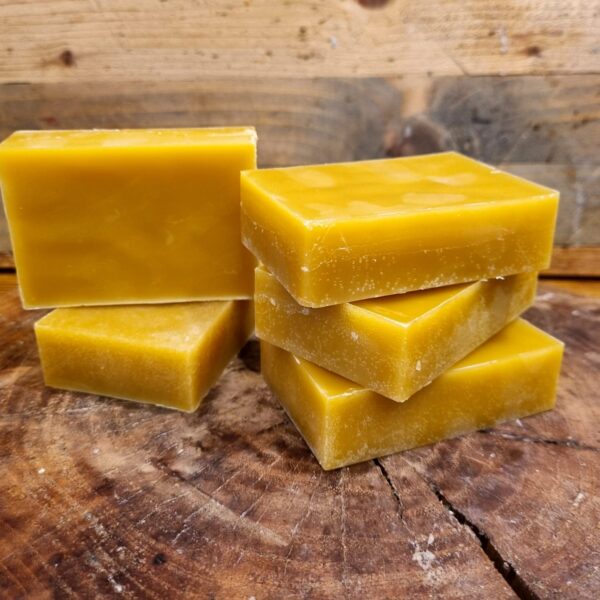 ציוד וחומרי גלם